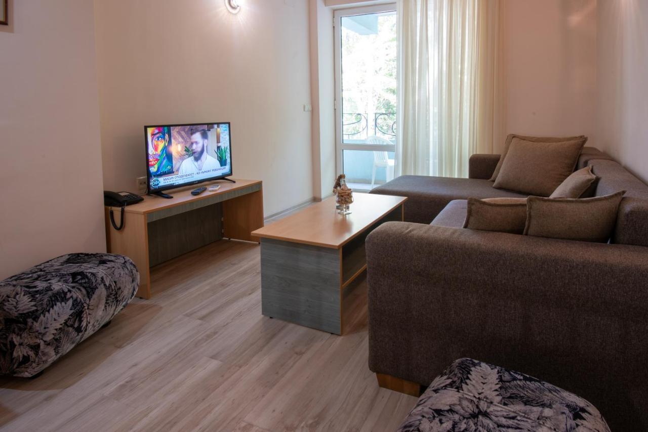 Ariana Hotel 希典 外观 照片