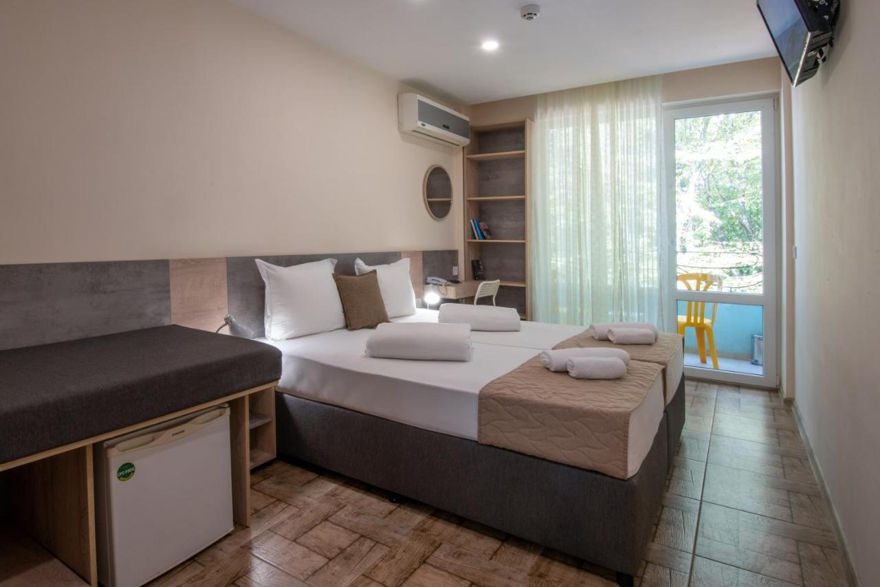 Ariana Hotel 希典 外观 照片
