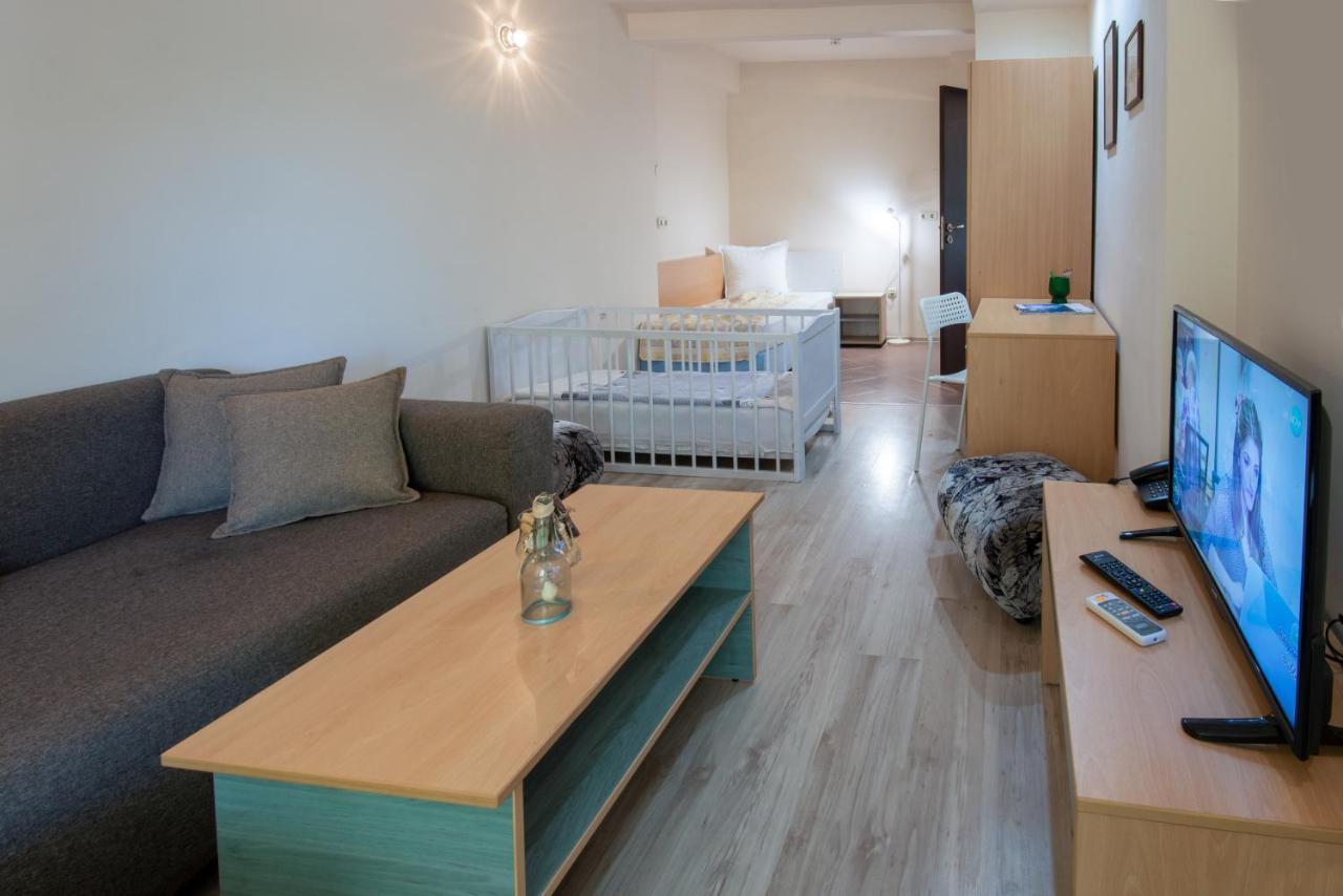 Ariana Hotel 希典 外观 照片